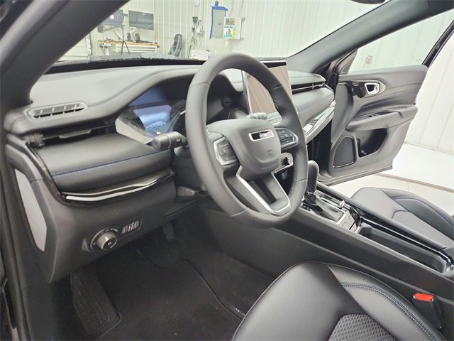 New 2026 Jeep Compass Latitude image 18