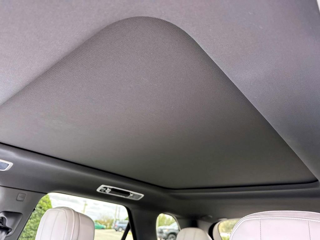 New 2026 Land Rover Range Rover Sport SE image 19