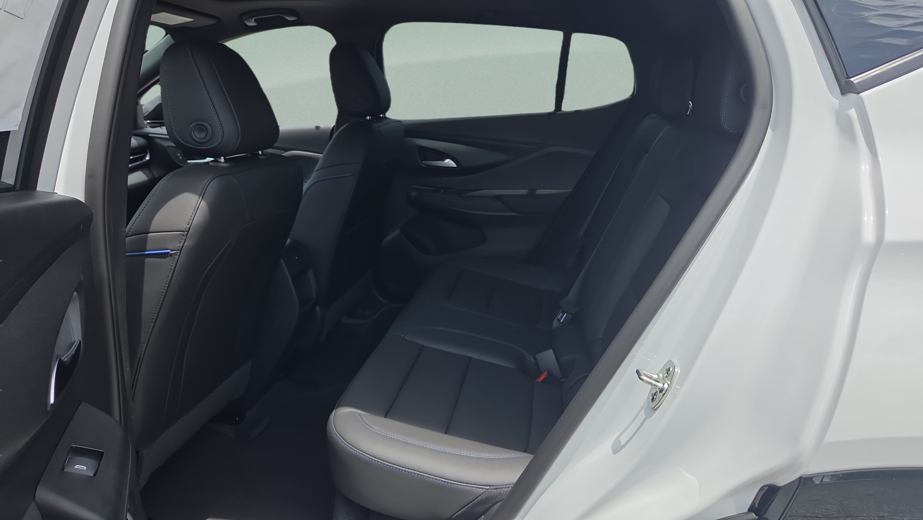 New 2026 Buick Envista Sport Touring w/ Convenience I Package FWD image 10