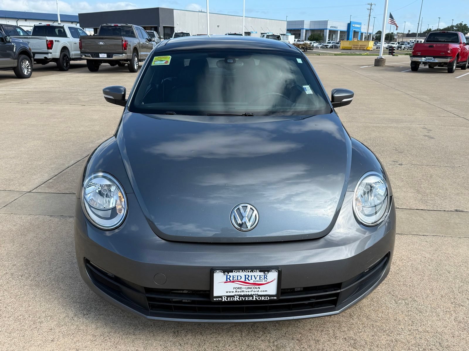 Used 2016 Volkswagen Beetle 1.8T SEL FWD image 2