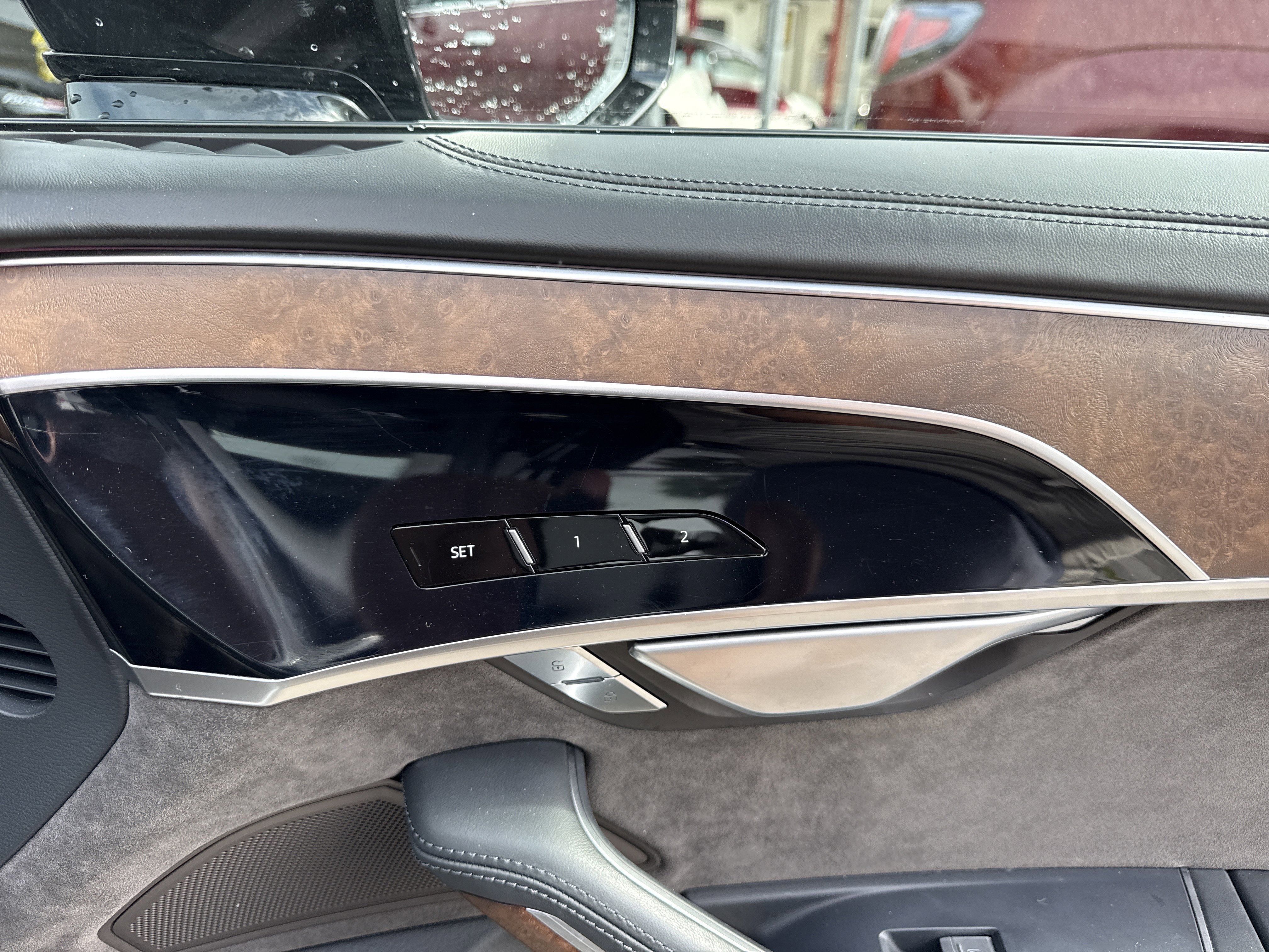 Used 2021 Audi A8 L 4.0T image 31