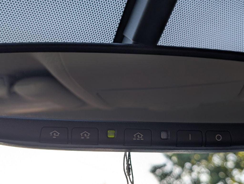 Used 2015 Toyota Prius Four FWD image 10