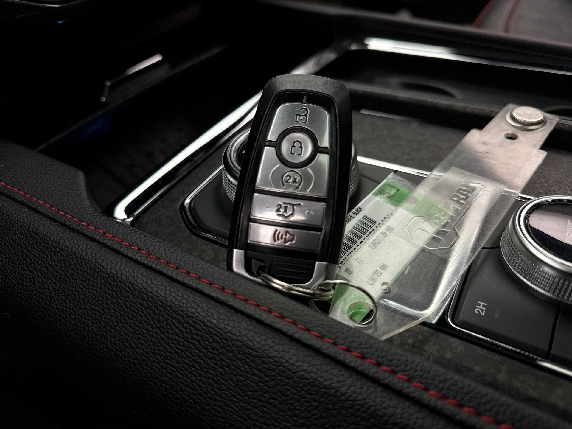 Used 2022 Ford Expedition Max Limited image 27