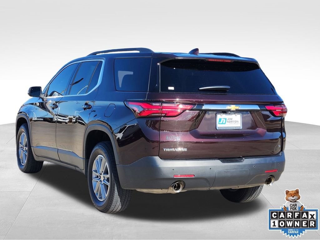 Used 2023 Chevrolet Traverse LT w/ Rear Camera Mirror Package image 6