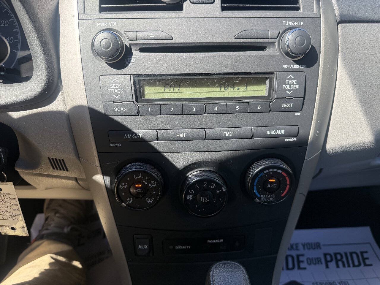 Used 2013 Toyota Corolla L FWD image 12