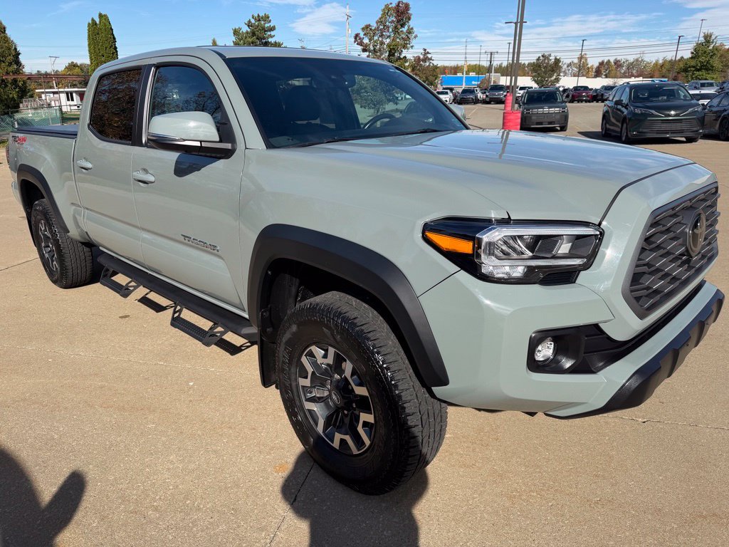 Certified 2023 Toyota Tacoma TRD Off-Road w/ TRD Premium Off Road Package AWD/4WD image 7