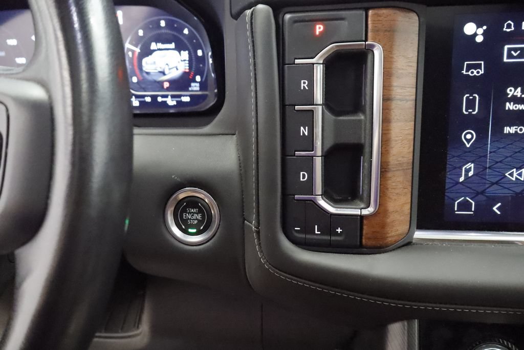 Used 2023 GMC Yukon Denali Ultimate AWD/4WD image 40