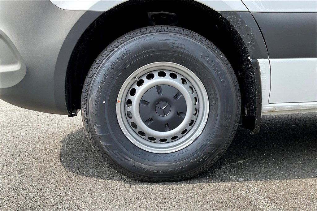 New 2025 Mercedes-Benz Sprinter 2500 image 9