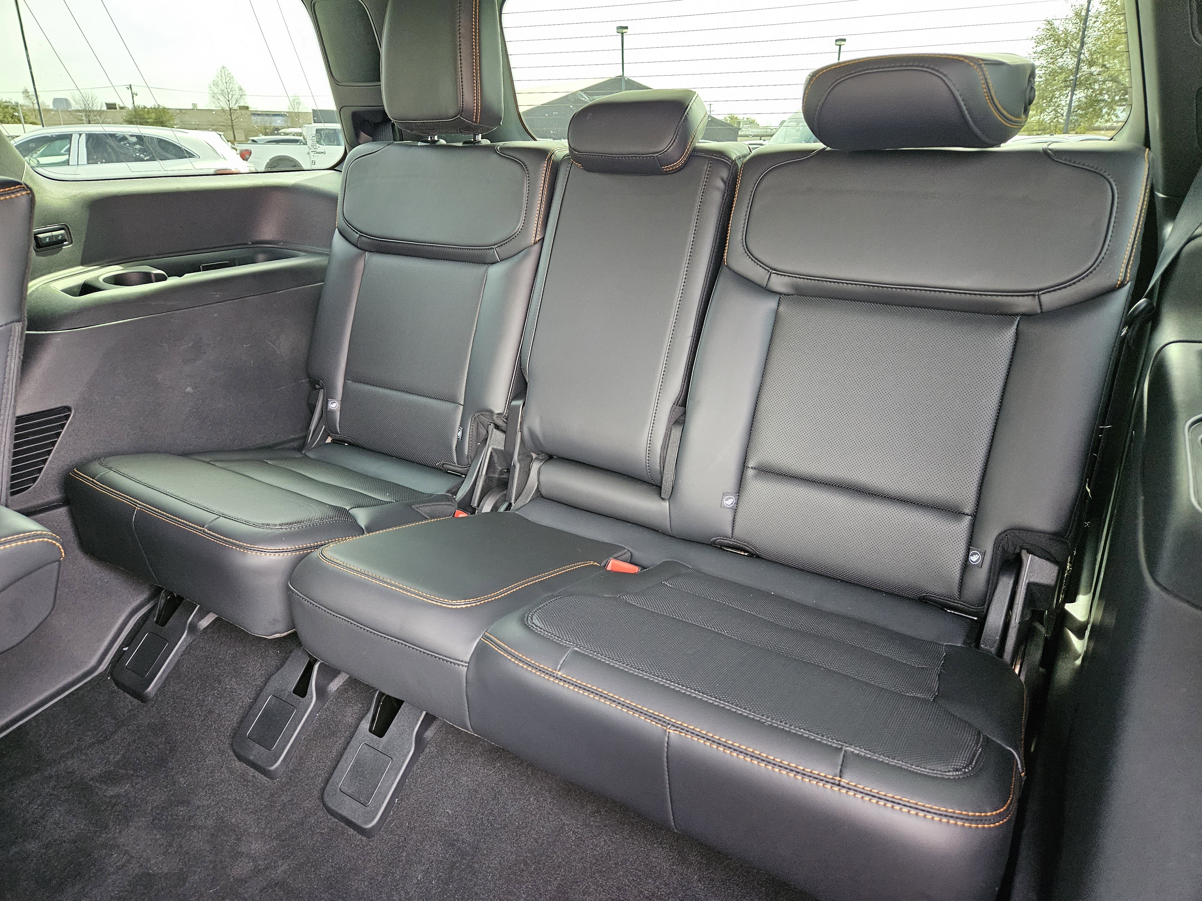 Used 2025 Ford Expedition Tremor image 32