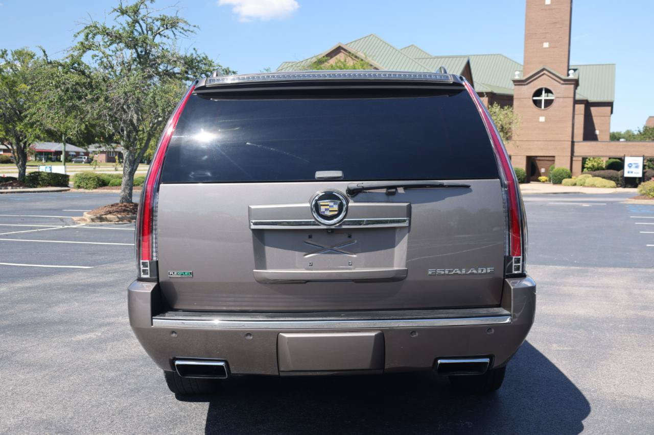 Used 2012 Cadillac Escalade ESV Premium AWD/4WD image 4