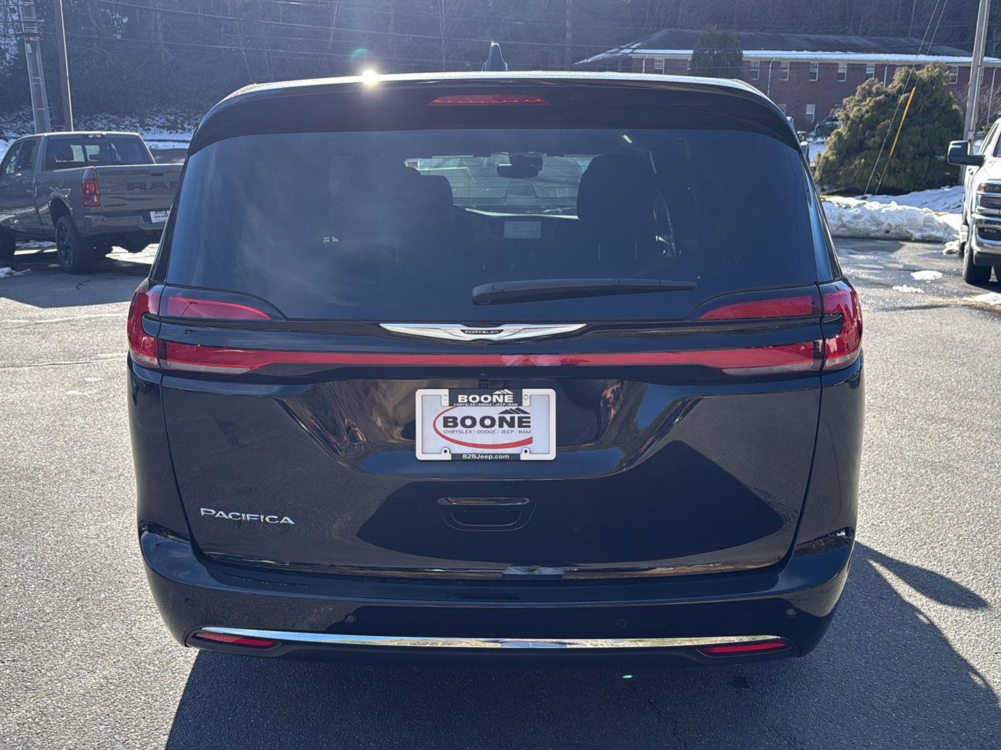 New 2026 Chrysler Pacifica Select FWD image 5