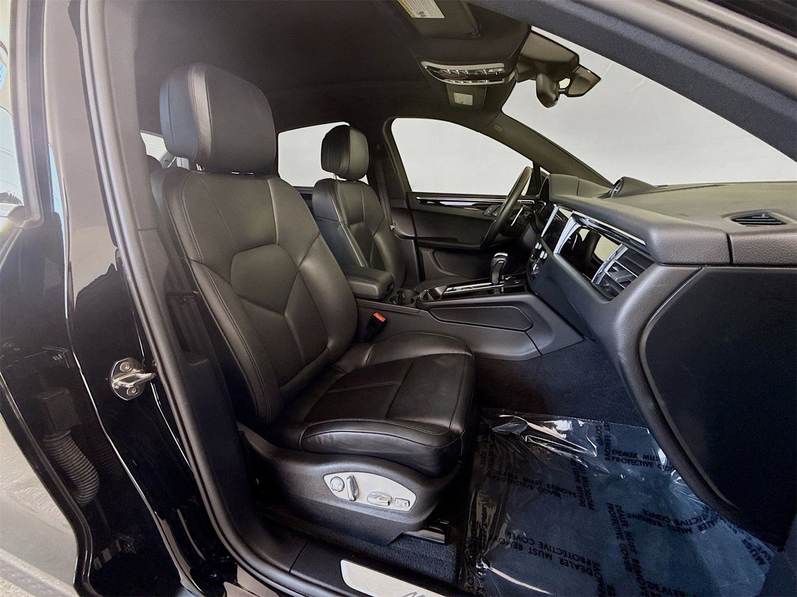 Used 2023 Porsche Macan S image 22