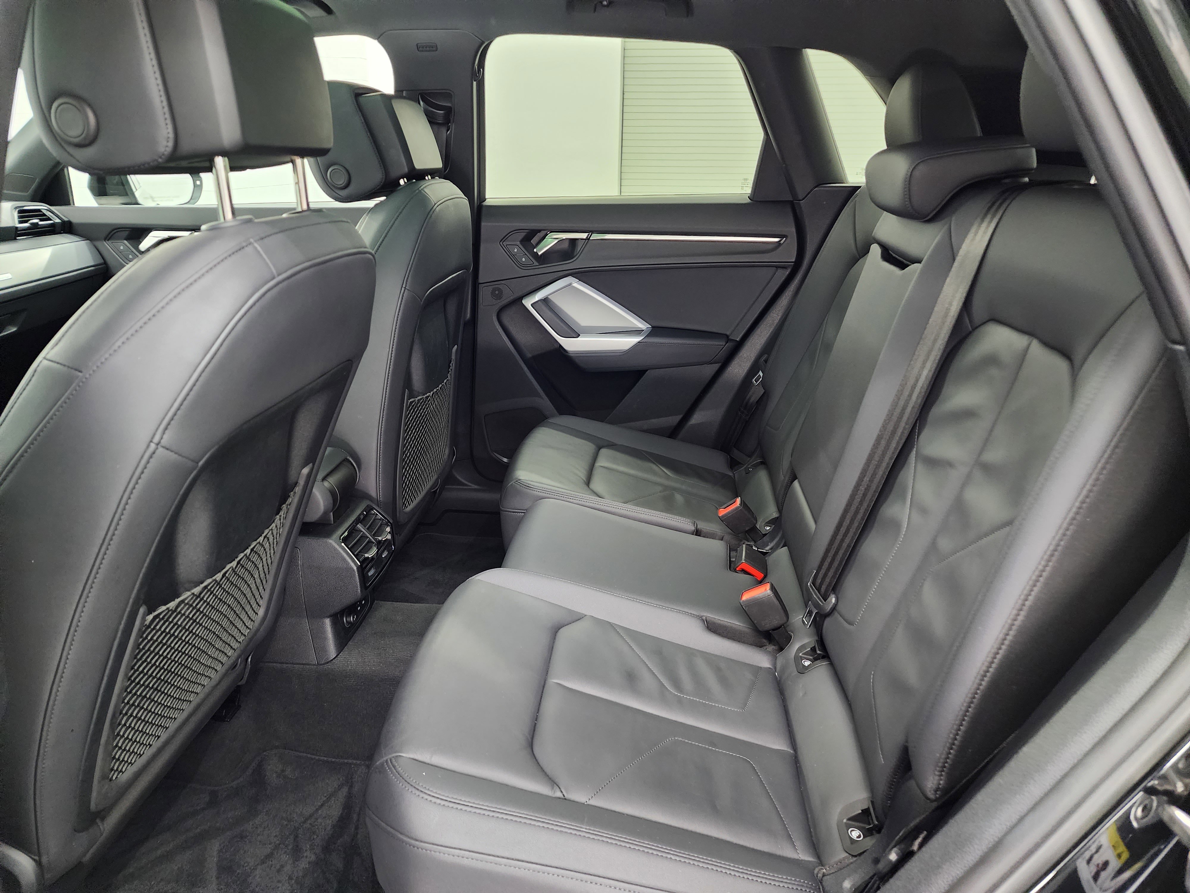 Used 2023 Audi Q3 2.0T Premium image 9