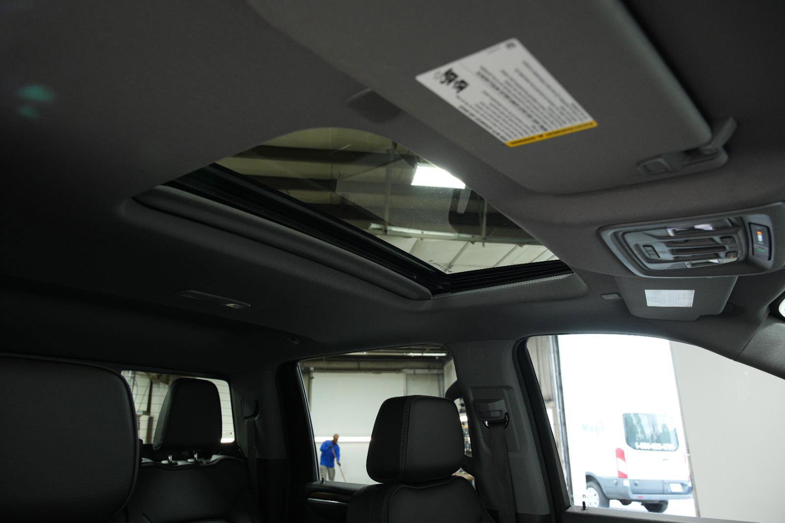 Used 2024 GMC Sierra 2500 Denali w/ Denali Reserve Package image 18