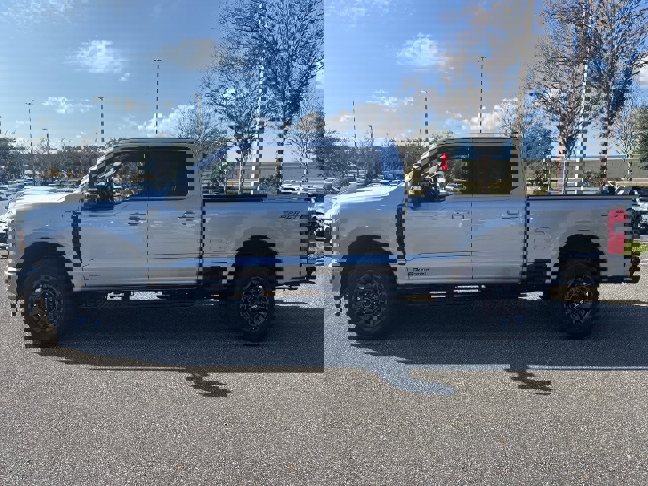 Used 2024 Ford F250 Lariat w/ Lariat Ultimate Package image 2