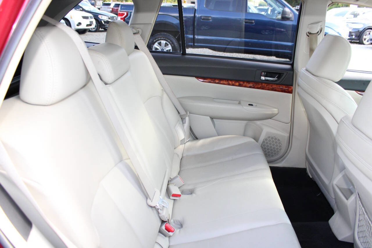 Used 2011 Subaru Outback 3.6R Limited w/ PWR Moonroof Pkg image 19
