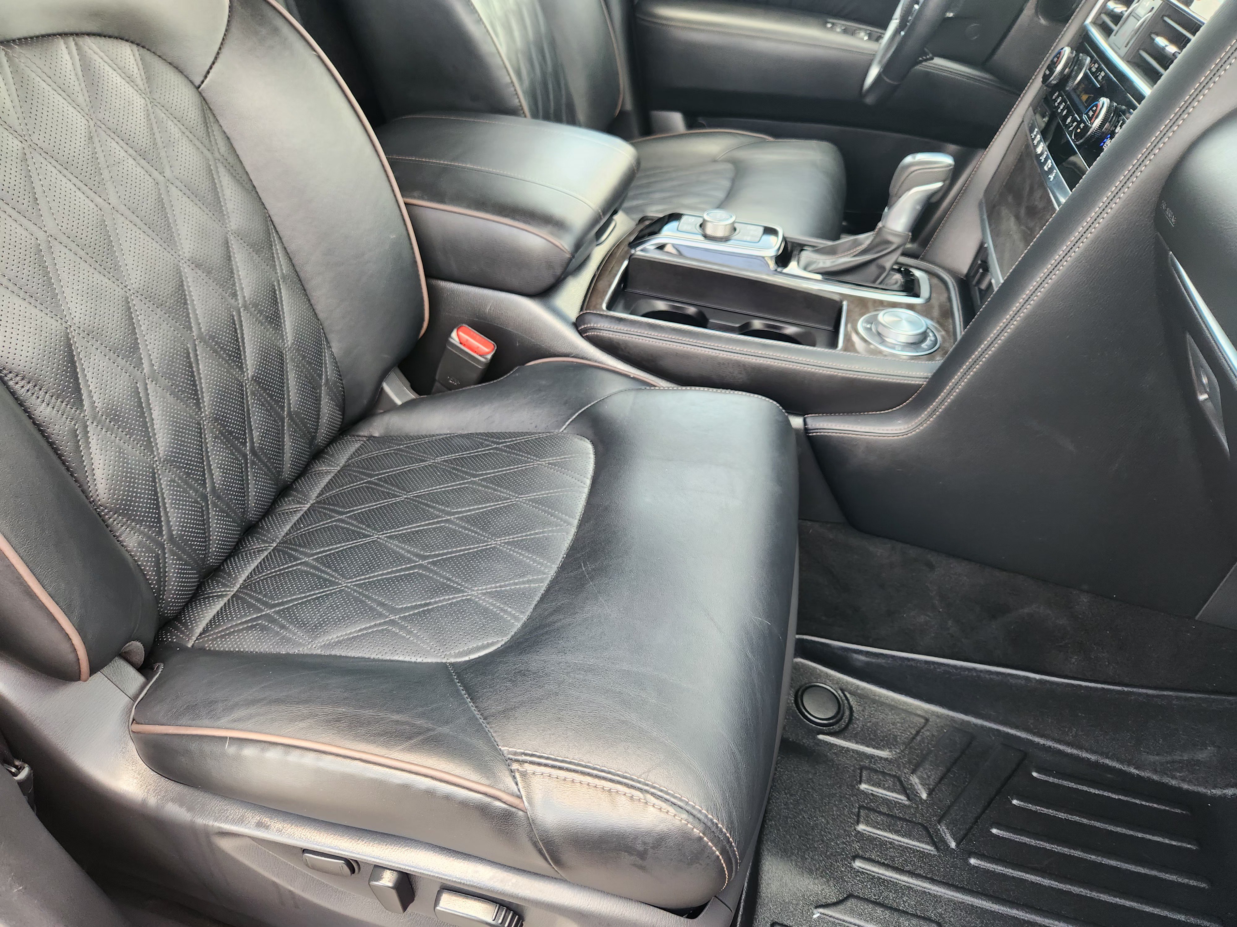 Used 2024 Nissan Armada Platinum w/ Captain's Chairs Package AWD/4WD image 14