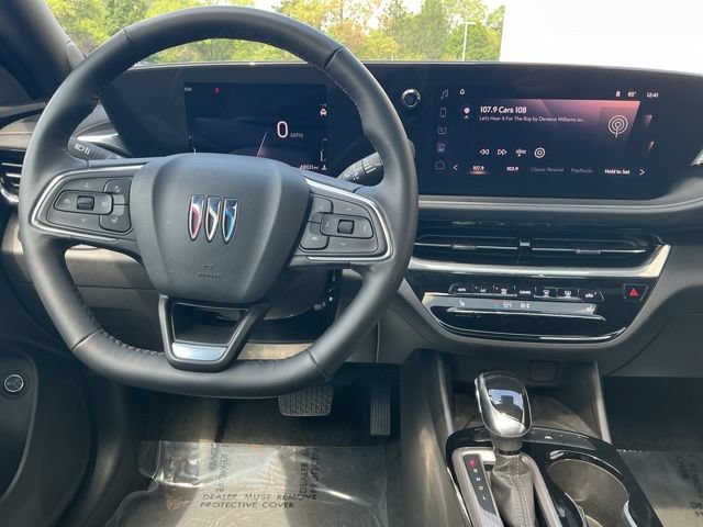 Used 2024 Buick Envista Avenir FWD image 2