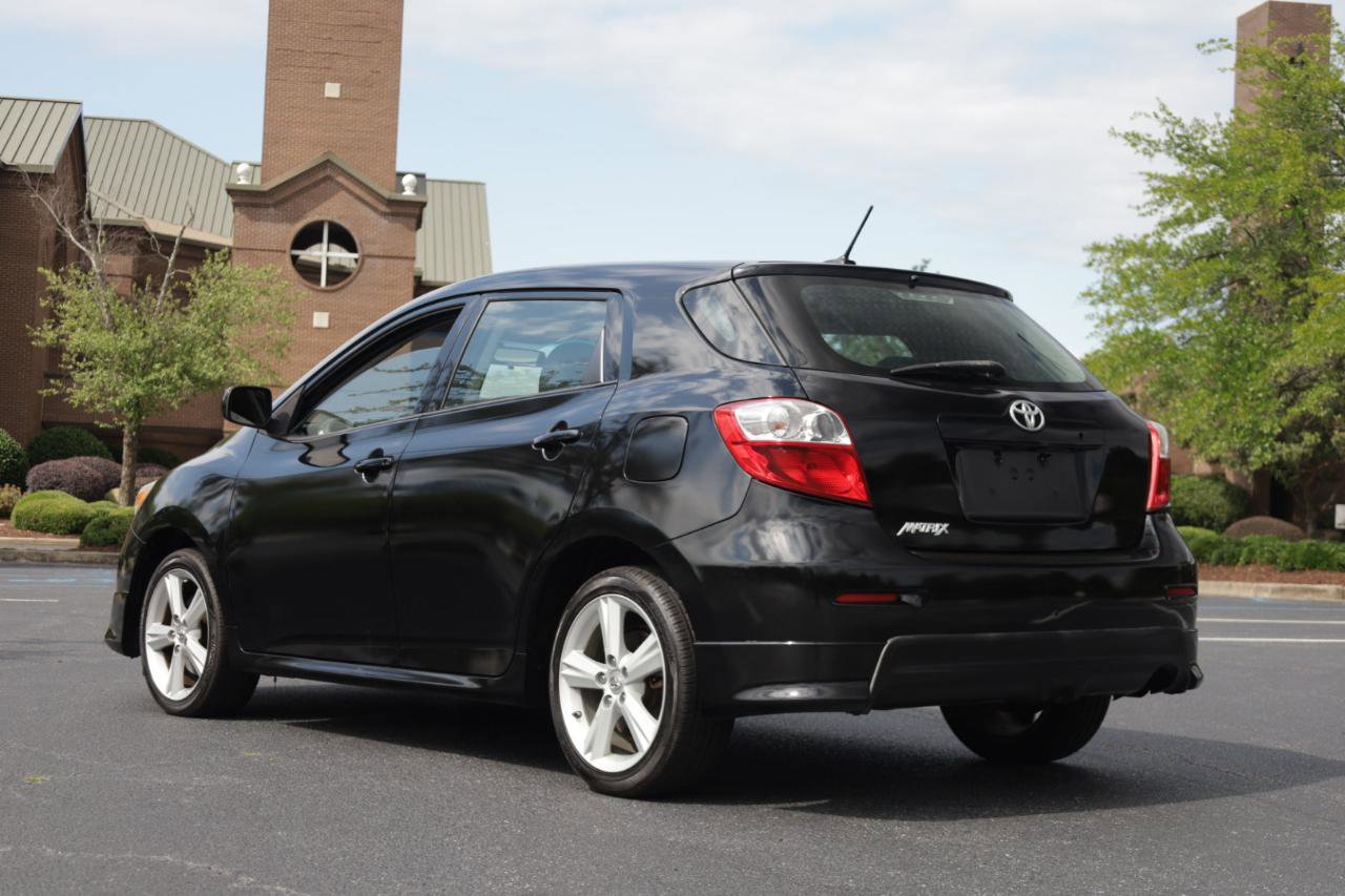 Used 2009 Toyota Matrix S FWD image 3
