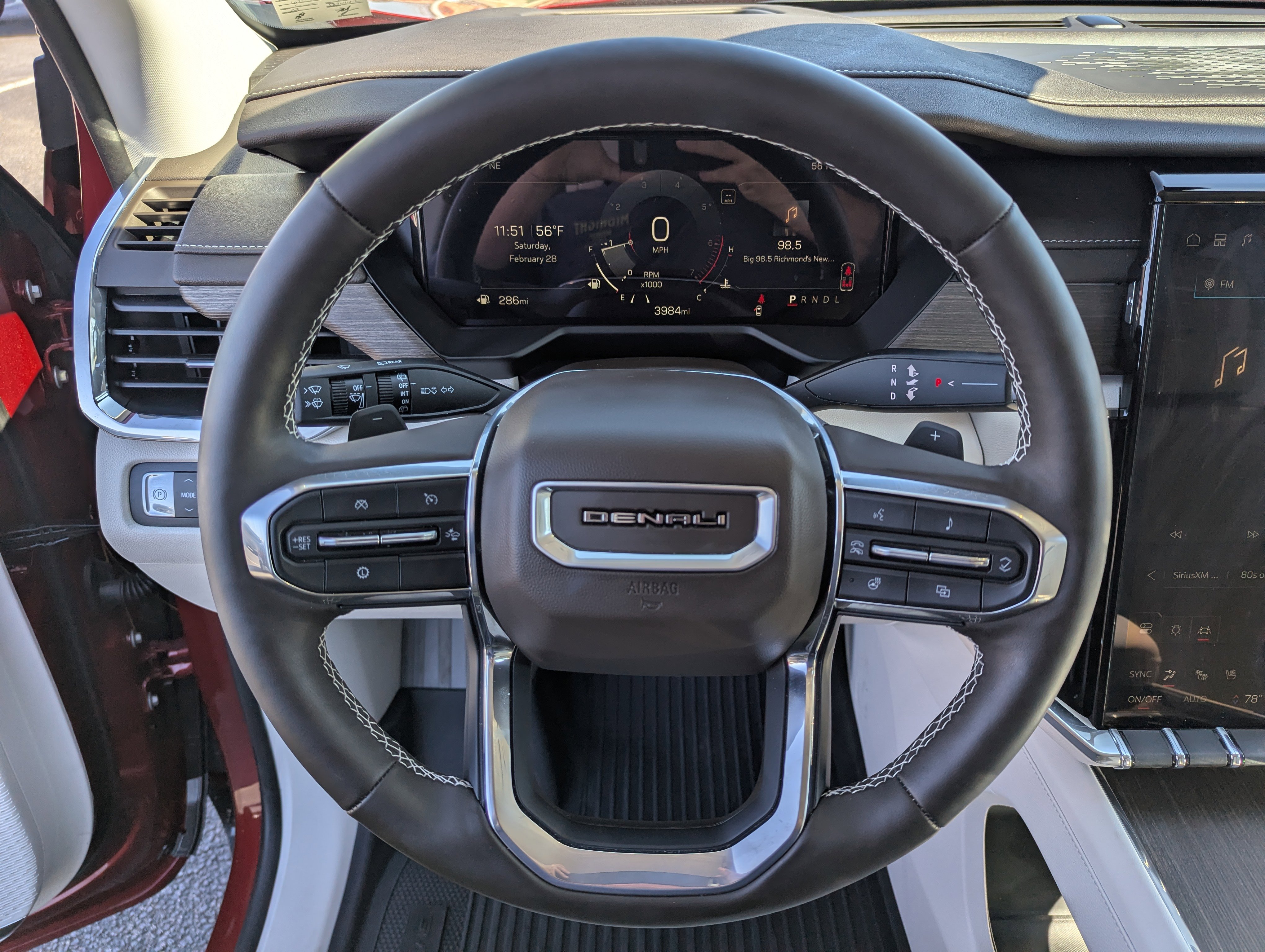 Used 2025 GMC Acadia Denali w/ LPO, Floor Liner Package image 22