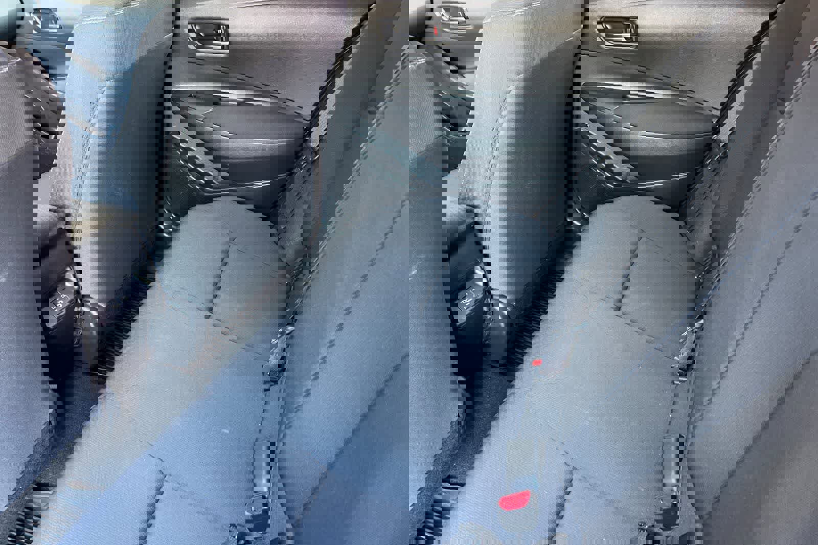 Used 2023 Toyota Corolla LE image 5