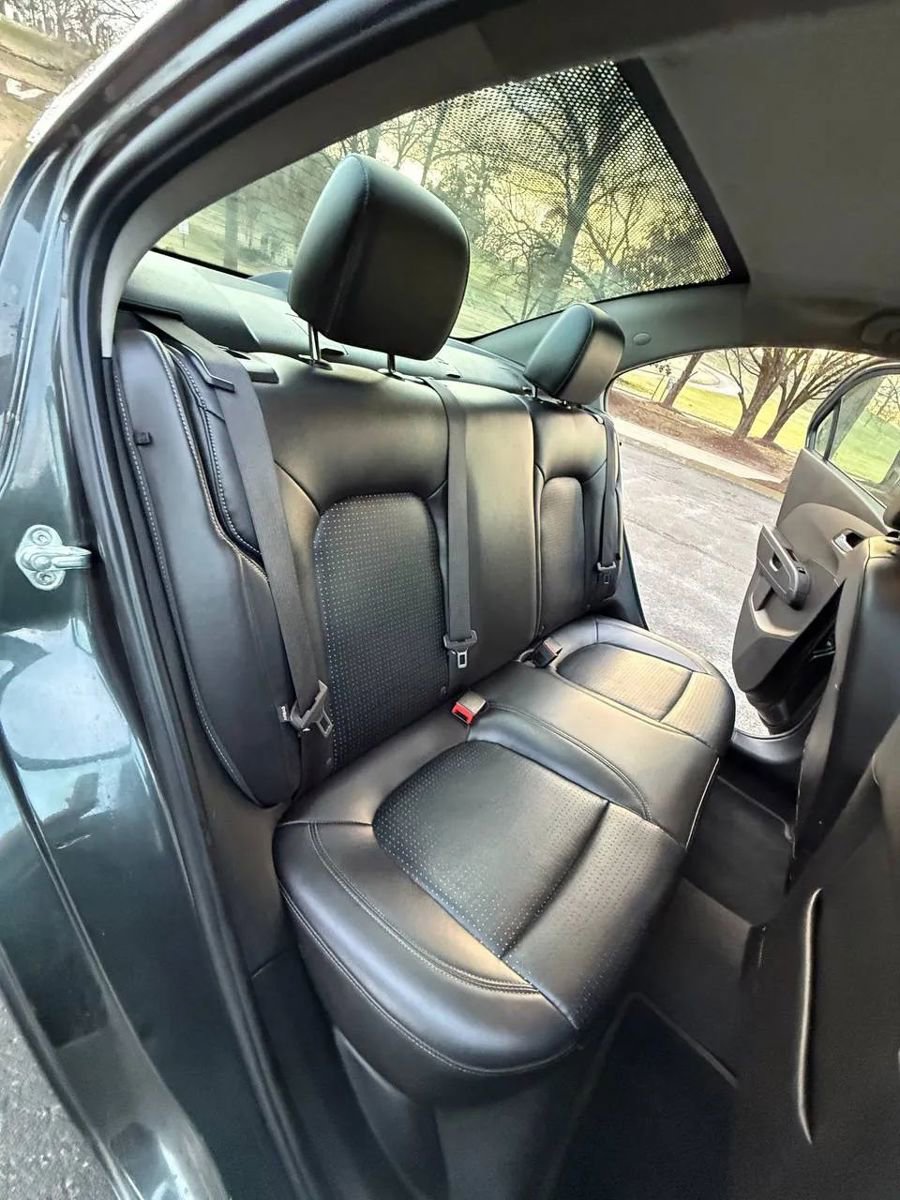 Used 2019 Chevrolet Sonic Premier FWD image 21
