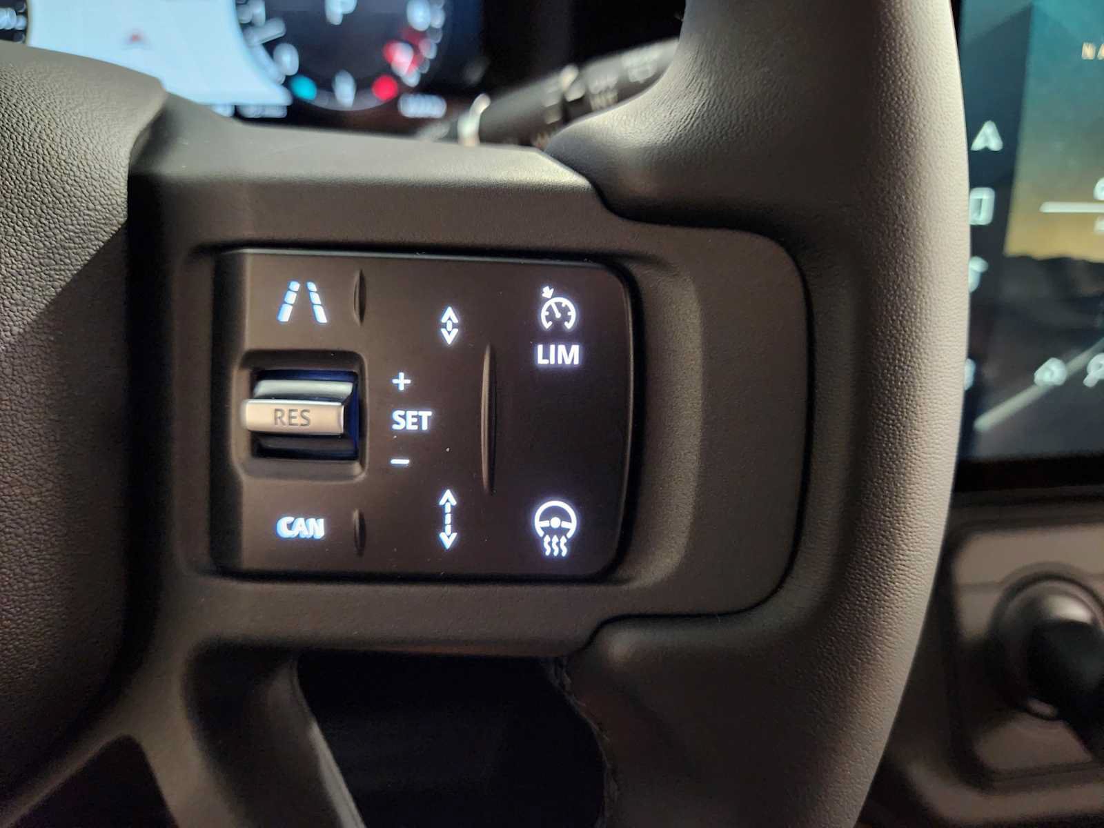 New 2026 Land Rover Defender 110 X-Dynamic SE AWD/4WD image 28