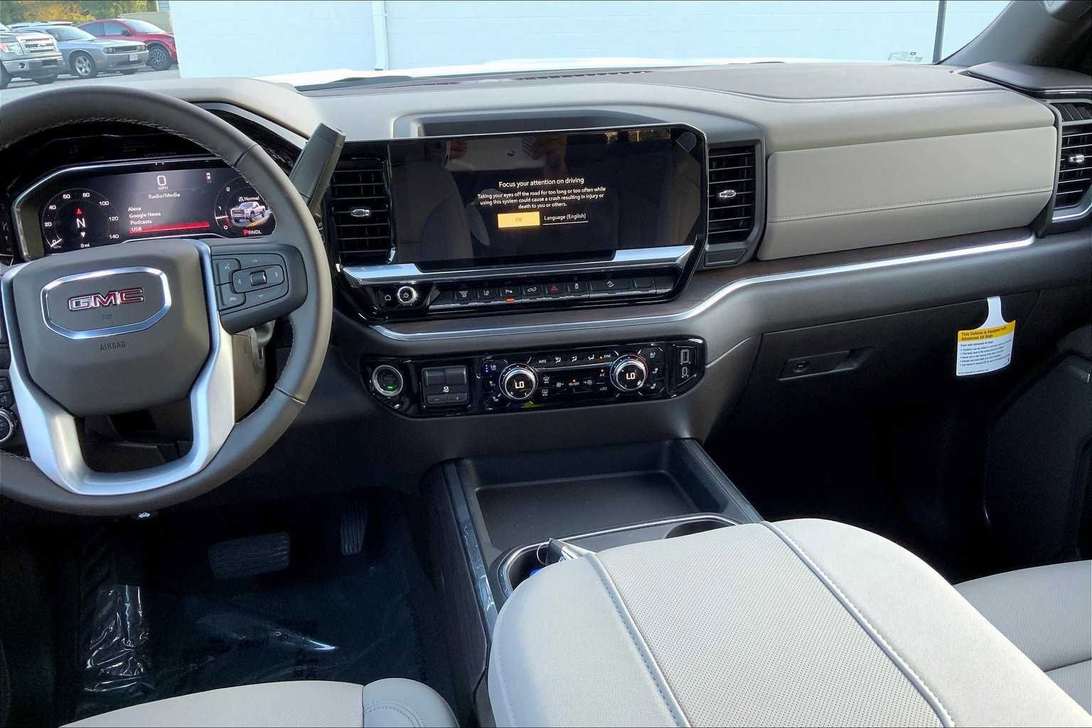 New 2025 GMC Sierra 2500 SLT w/ SLT Premium Package image 7