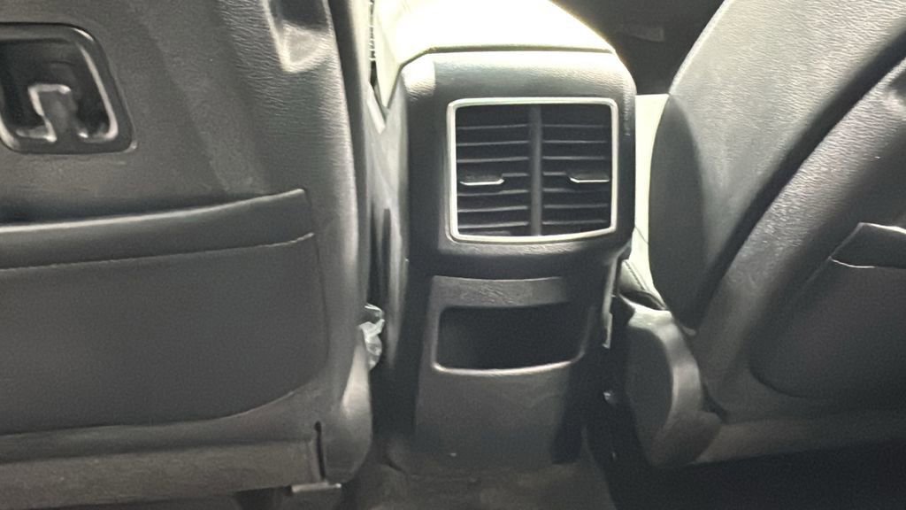 Used 2025 Kia Sportage X-Line w/ Premium Package image 37