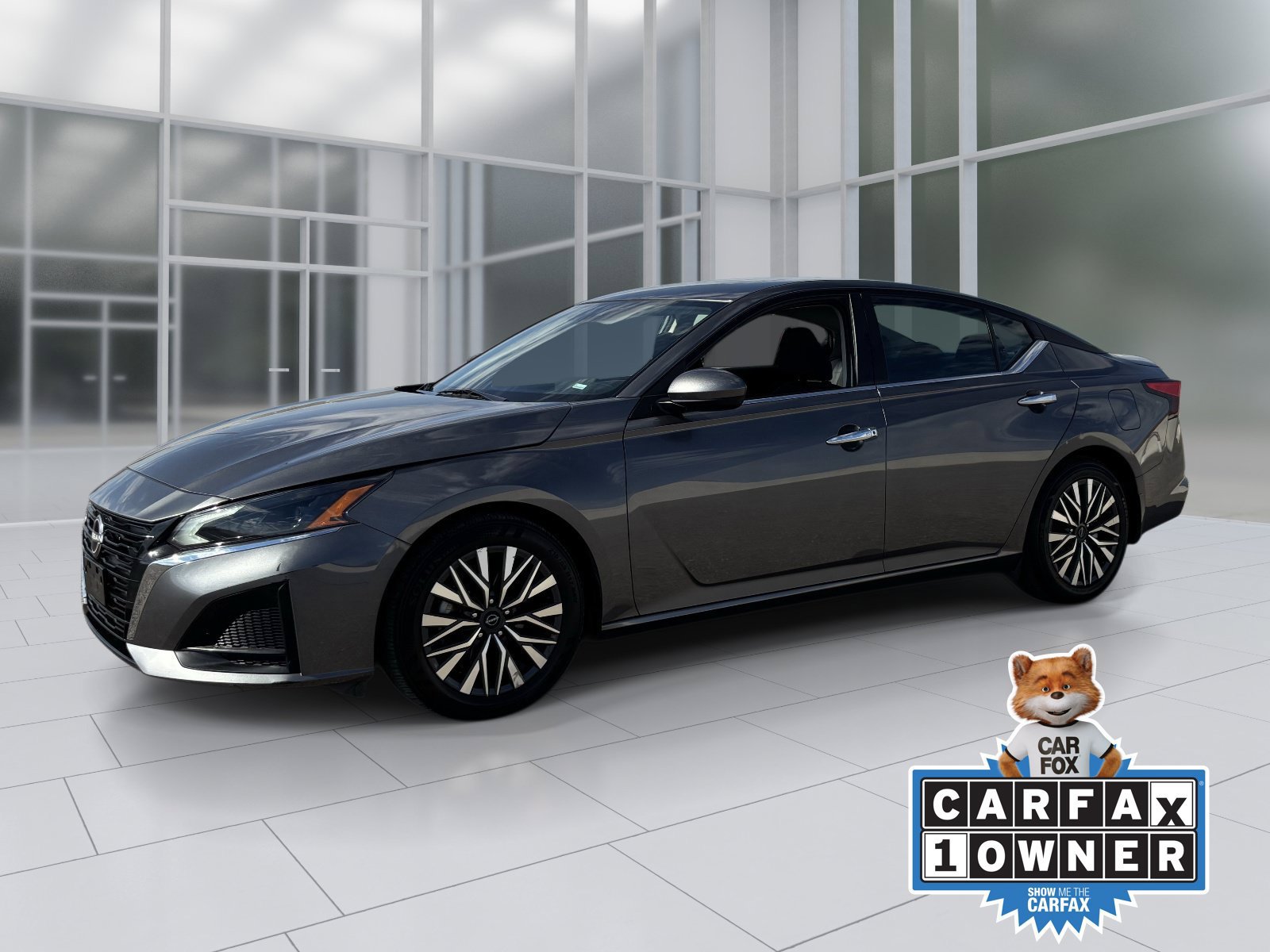 Certified 2024 Nissan Altima 2.5 SV w/ SV Premium Package FWD image 2