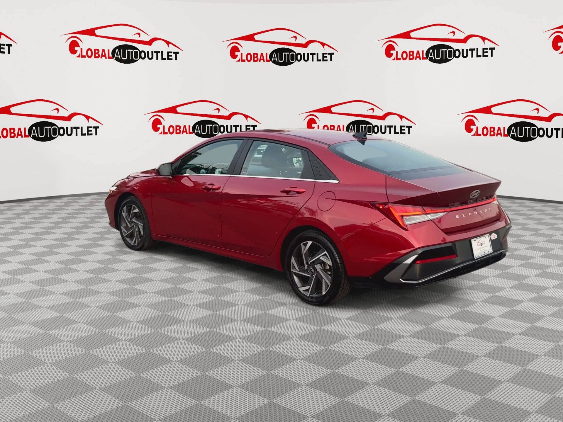 Used 2025 Hyundai Elantra SEL FWD image 6