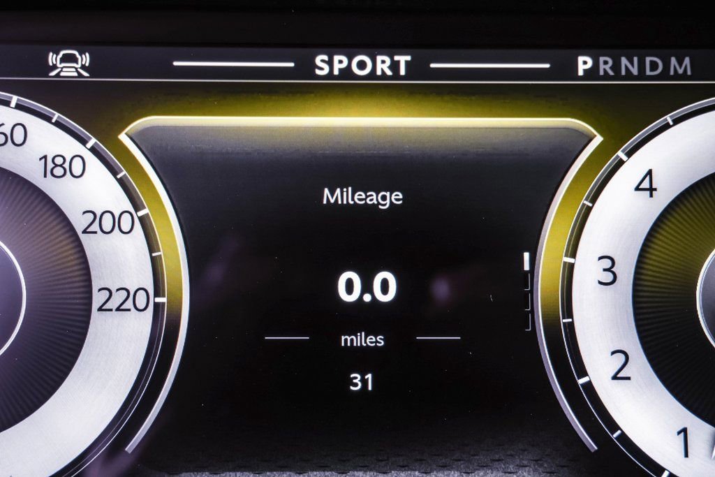 New 2026 Aston Martin V8 Vantage Coupe image 26