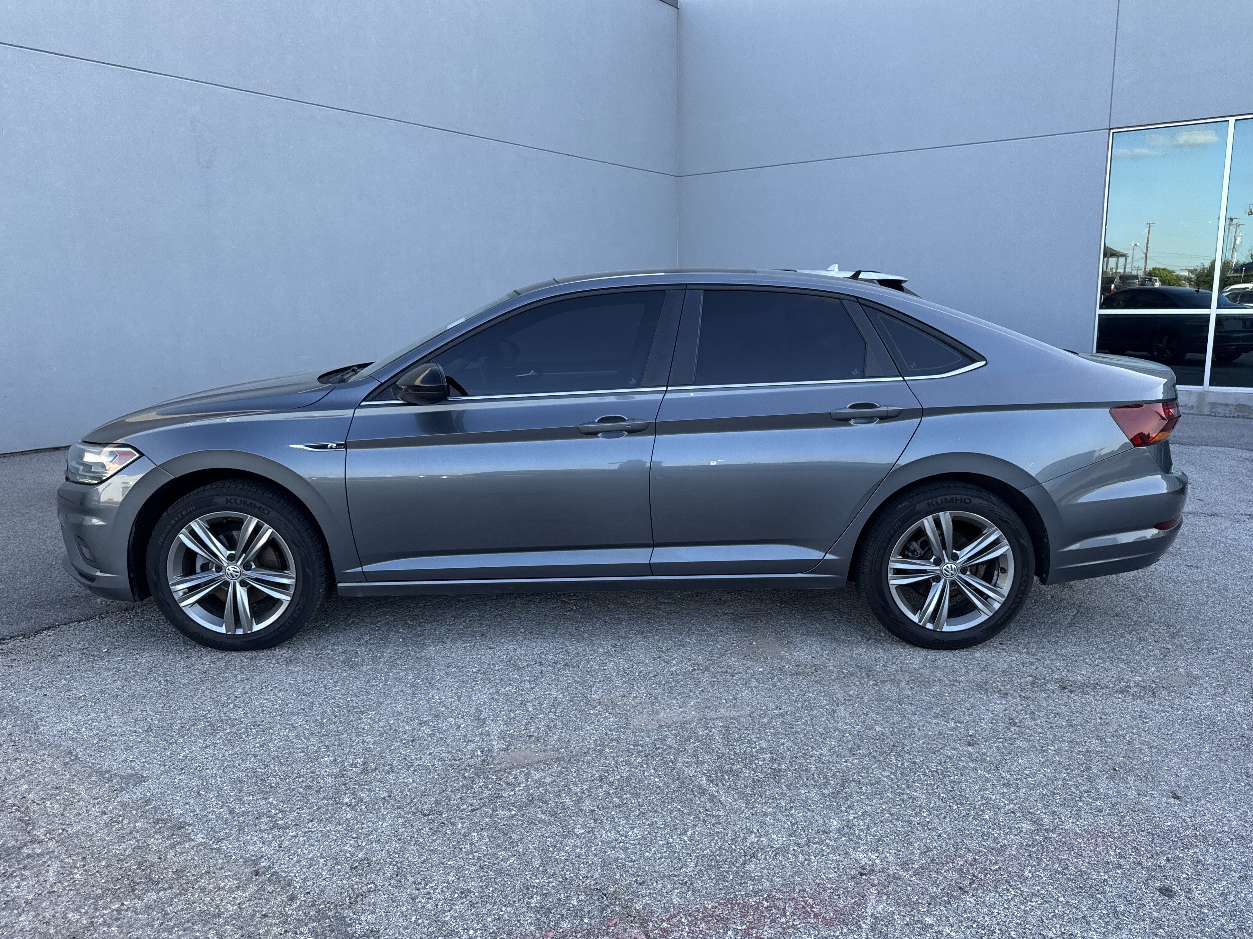 Used 2019 Volkswagen Jetta R-Line FWD image 6