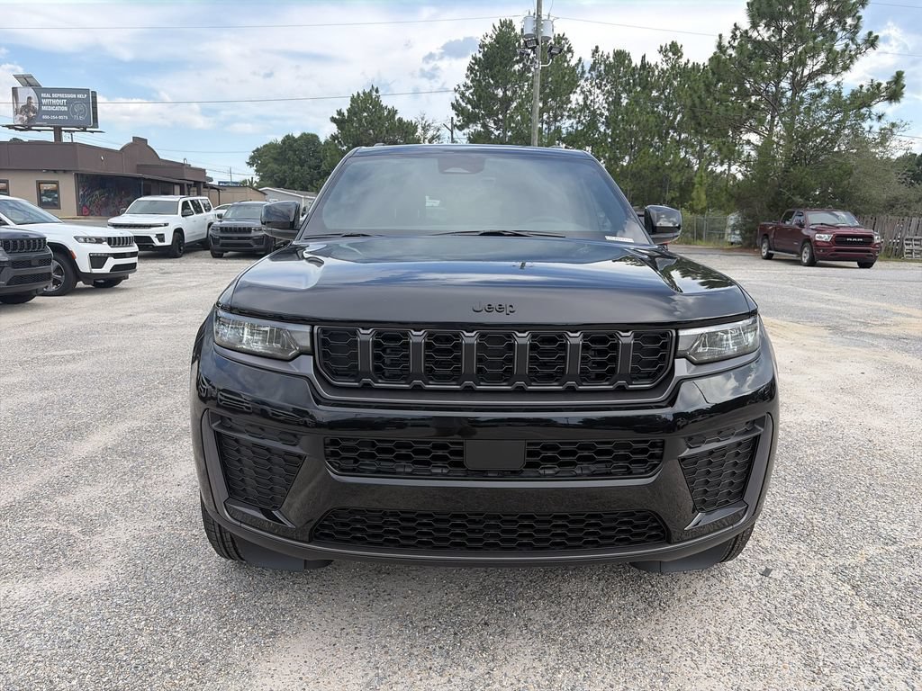New 2026 Jeep Grand Cherokee Altitude RWD image 9