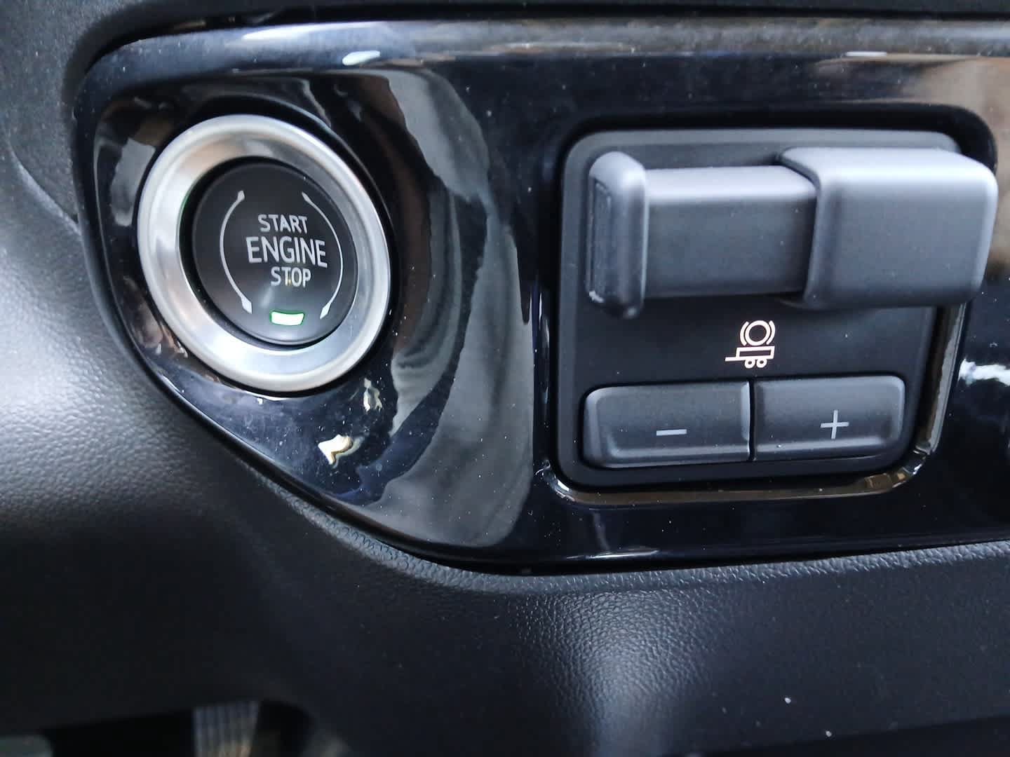 Used 2024 Chevrolet Silverado 1500 LT Trail Boss AWD/4WD image 43