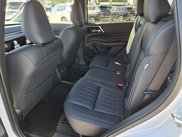 New 2026 Mitsubishi Outlander SEL FWD image 6