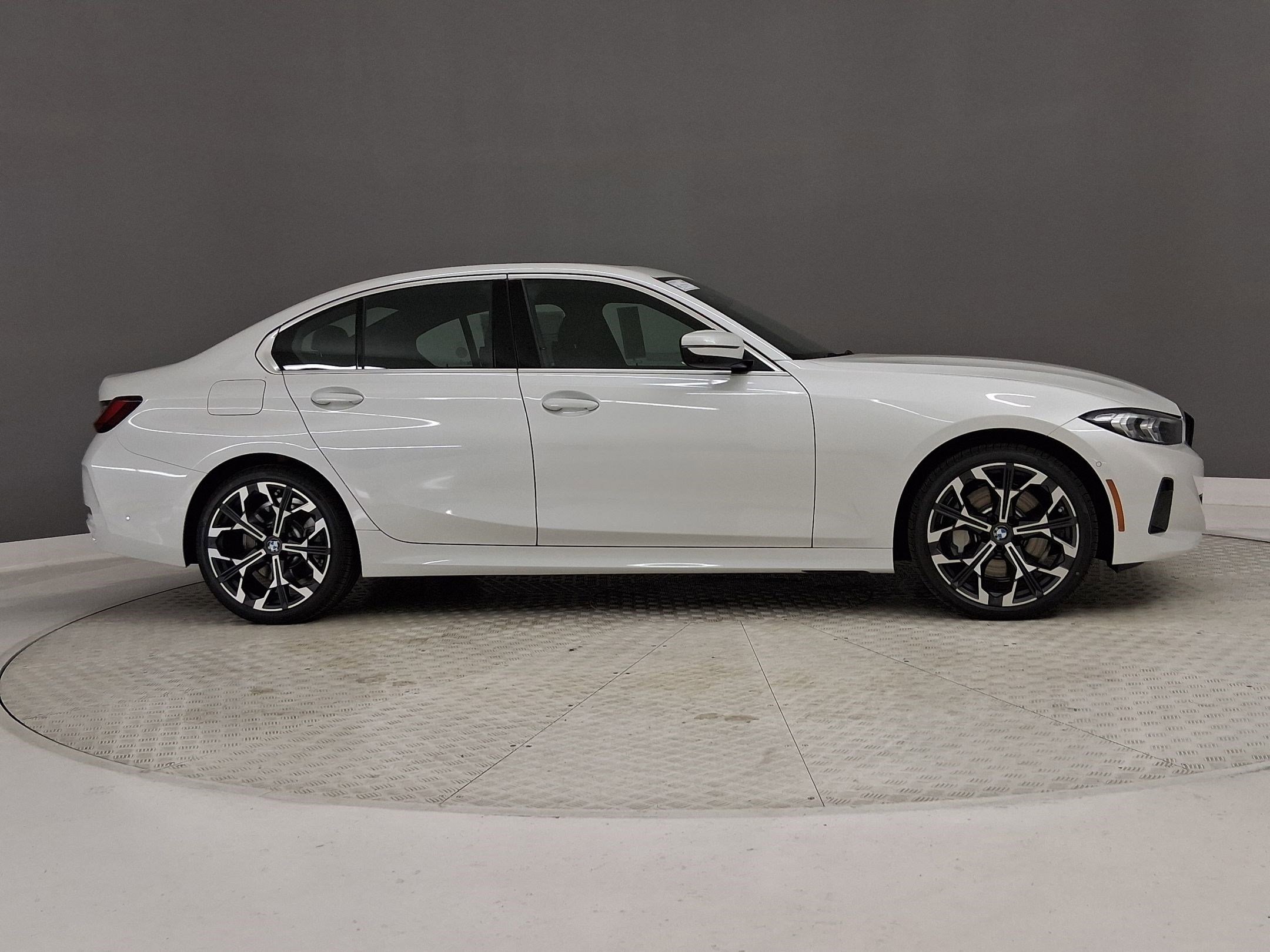 New 2026 BMW 330i Sedan w/ Convenience Package image 6