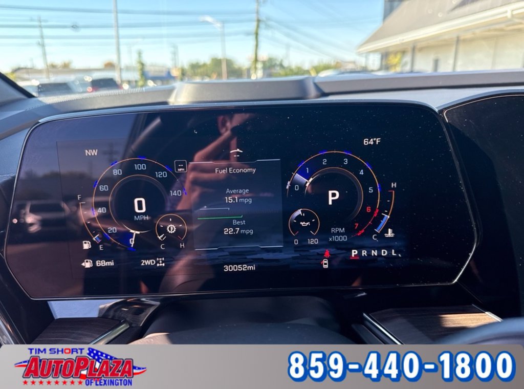 Used 2025 Chevrolet Tahoe Z71 w/ Comfort Package AWD/4WD image 16