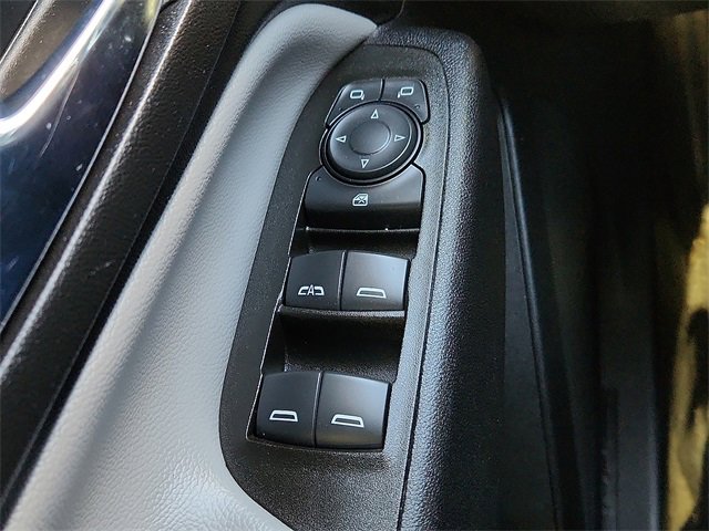 Certified 2023 Chevrolet Equinox LS w/ Driver Confidence II Package image 22