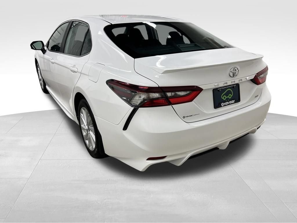 Used 2024 Toyota Camry SE FWD image 6