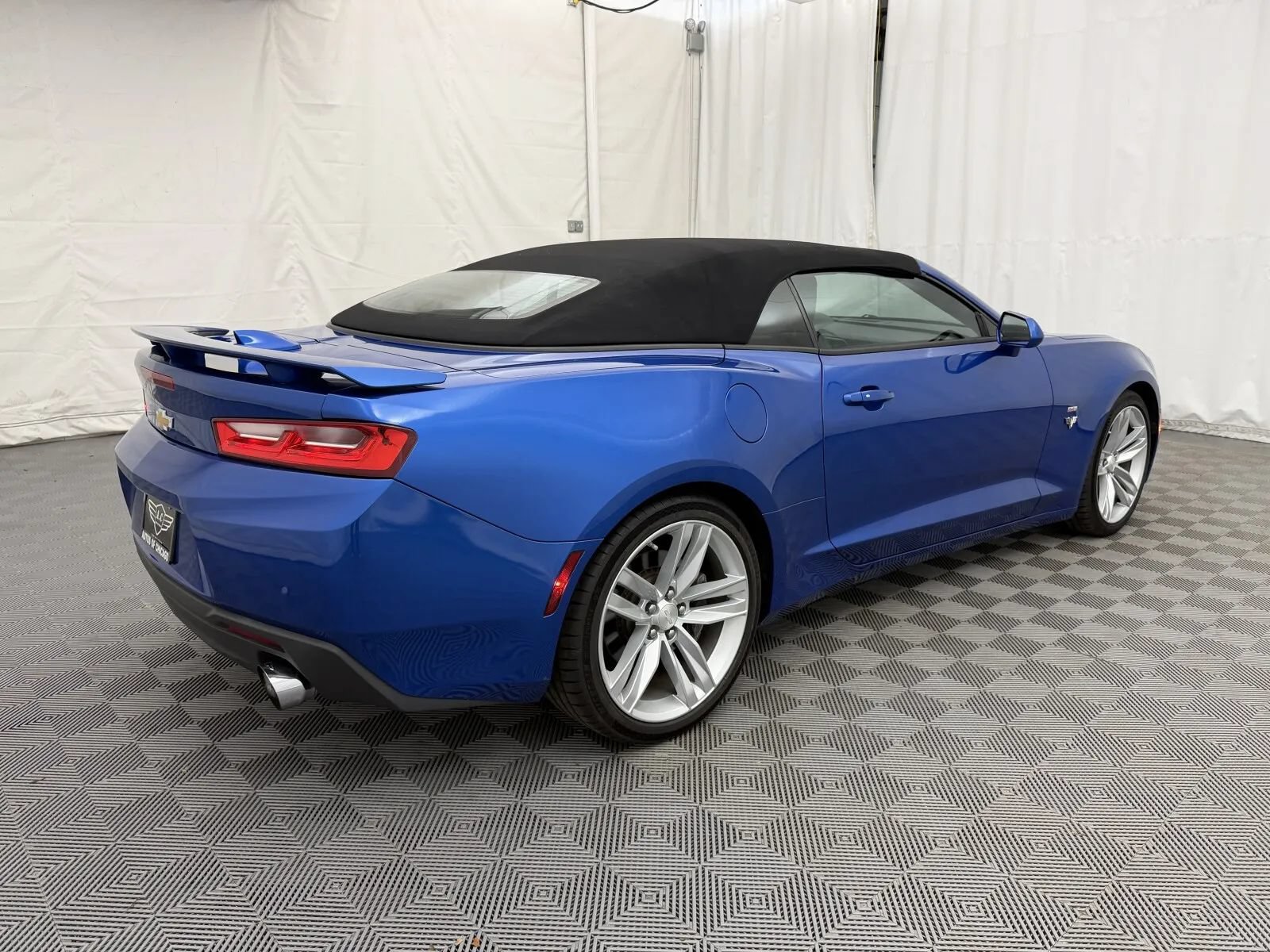 Used 2016 Chevrolet Camaro SS RWD image 12