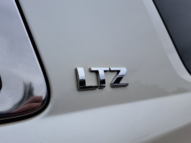 Used 2015 Chevrolet Tahoe LTZ AWD/4WD image 25