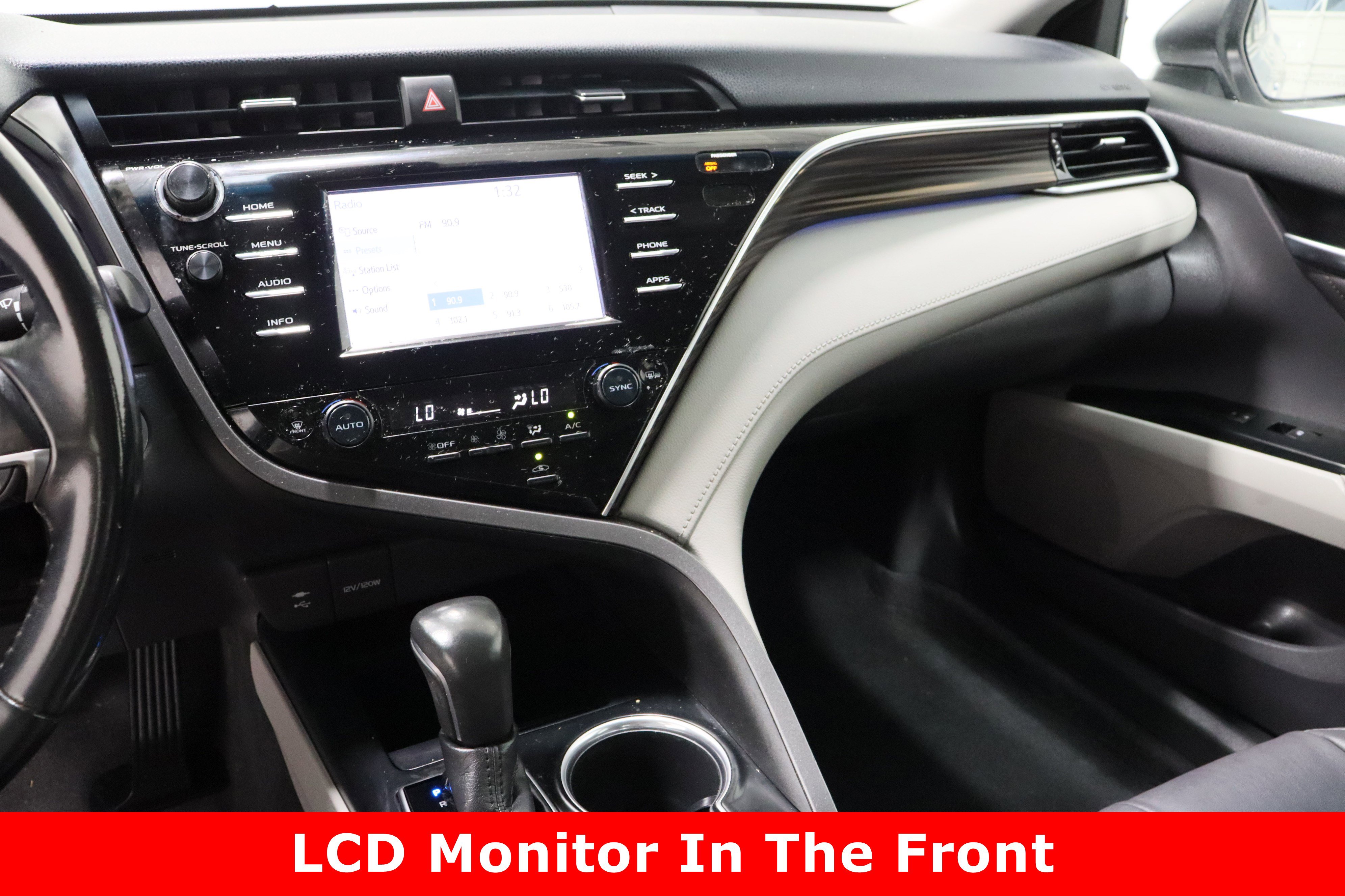 Certified 2018 Toyota Camry XLE image 16