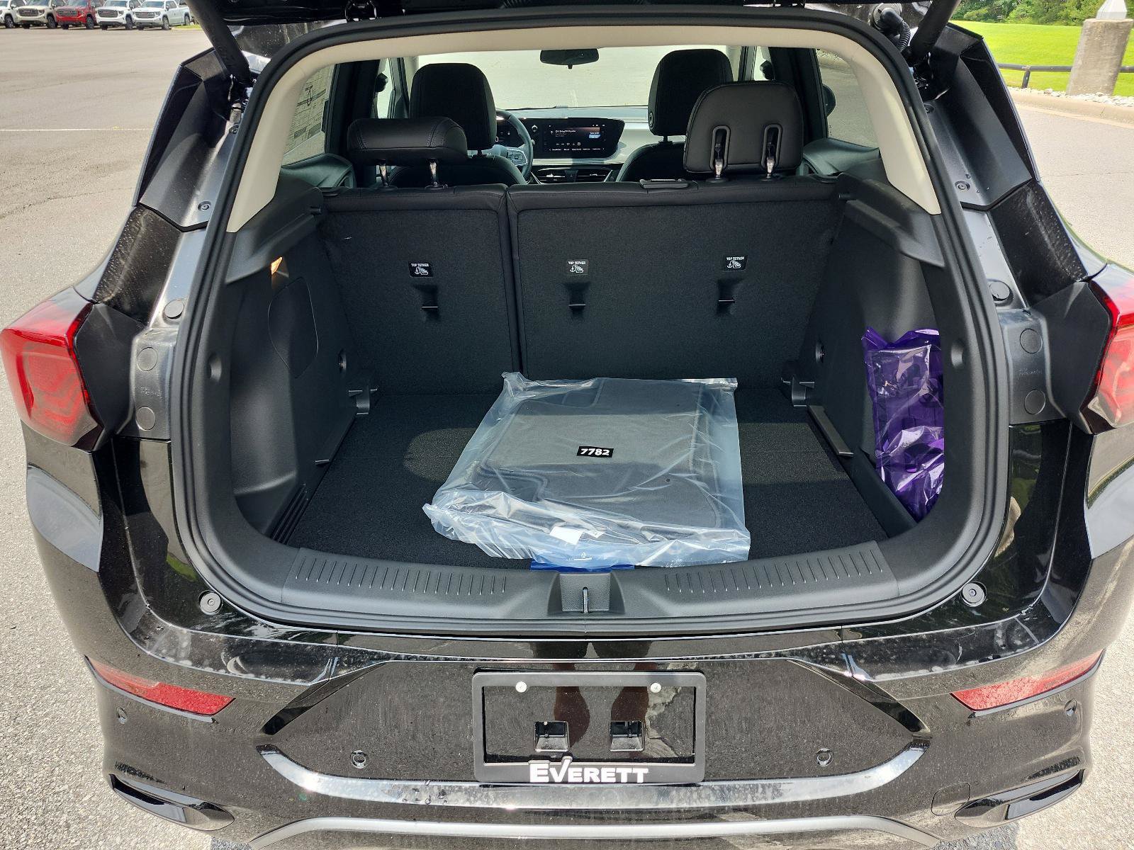 New 2026 Buick Encore GX Sport Touring w/ Advanced Technology Package FWD image 9