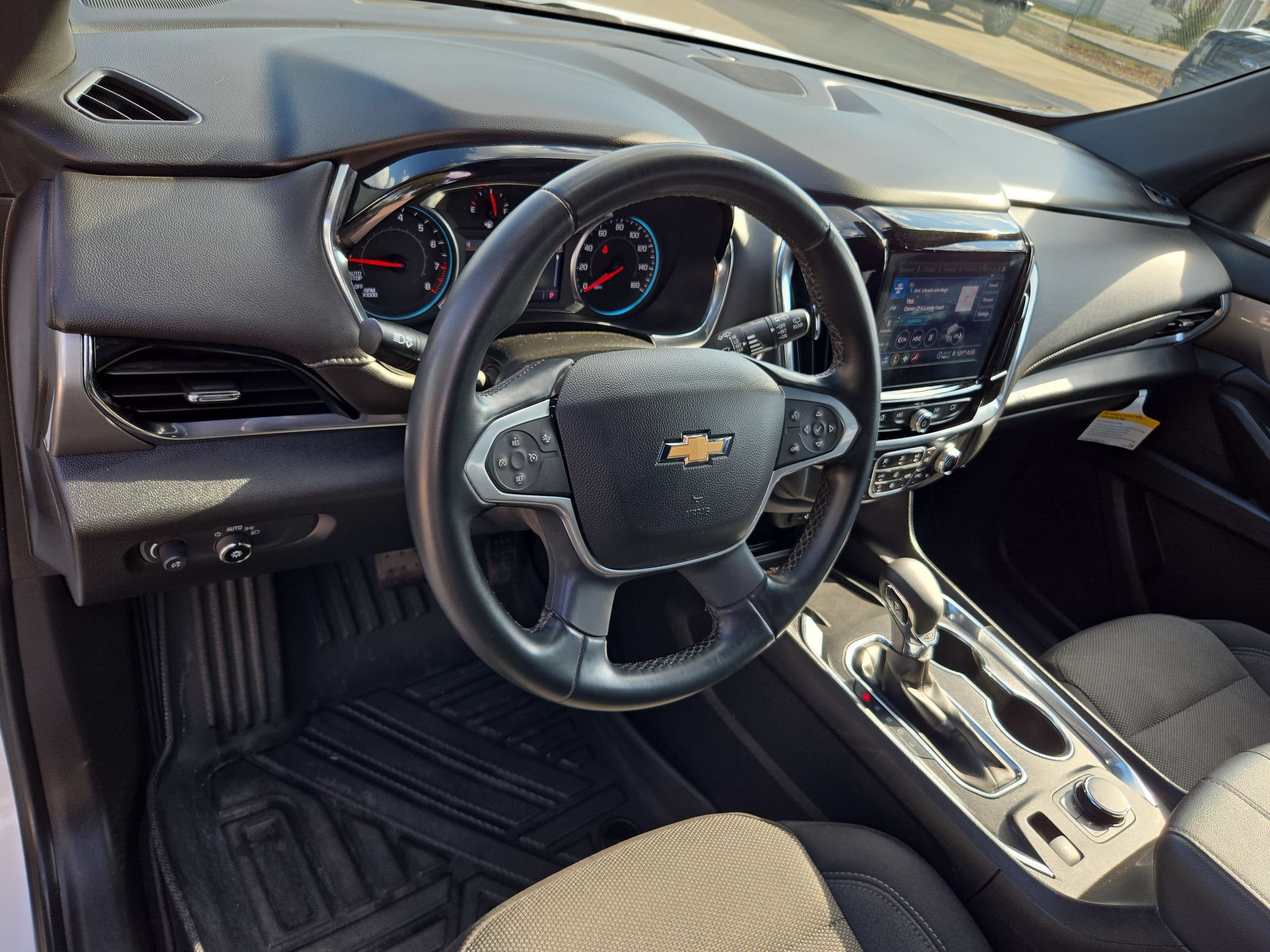 Certified 2023 Chevrolet Traverse LT FWD image 10
