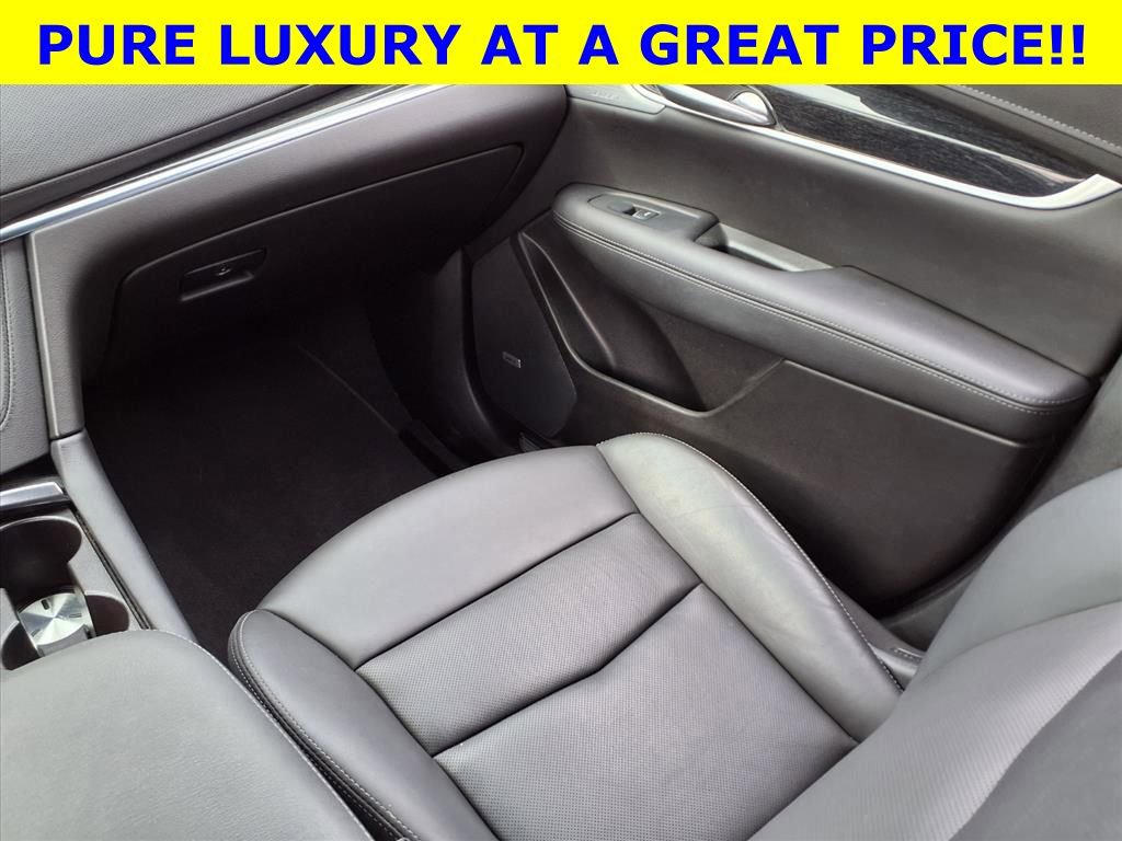 Used 2023 Cadillac XT5 Premium Luxury image 10