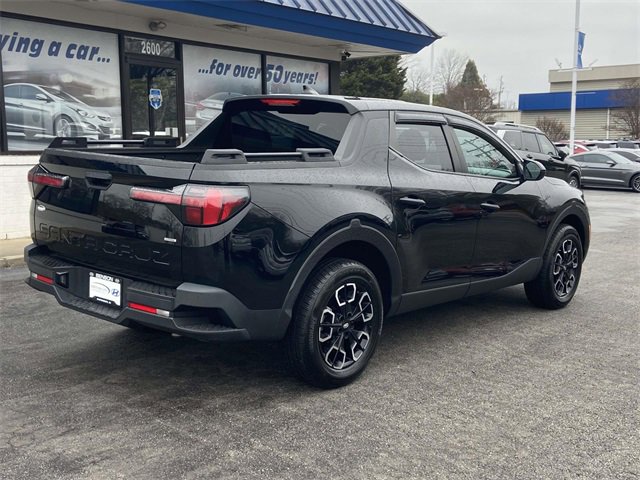 Used 2024 Hyundai Santa Cruz SE image 3