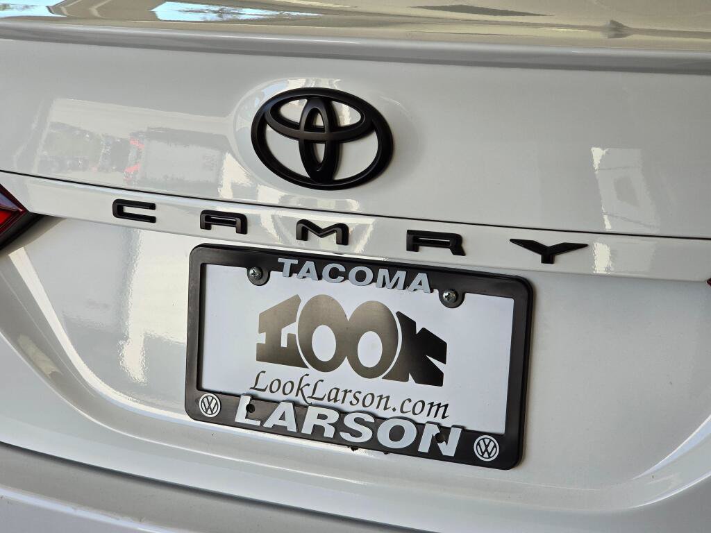 Used 2023 Toyota Camry SE AWD/4WD image 14