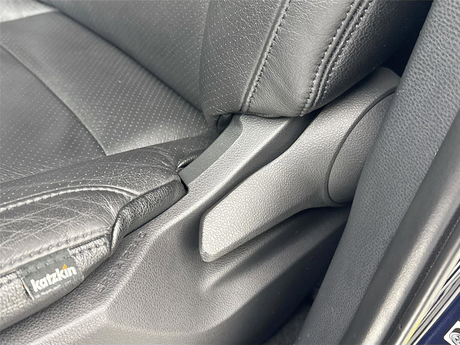 Used 2022 Toyota Tundra SR5 w/ SR5 Convenience Package image 26