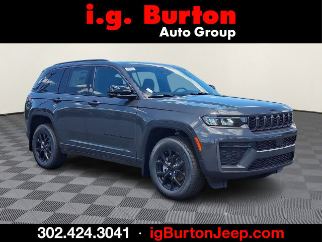 New 2026 Jeep Grand Cherokee Altitude AWD/4WD image 1